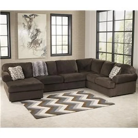 Casual Sectional Sofa with Left Chaise